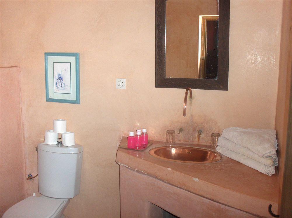 Bed and Breakfast Kasbah Du Peintre Айт-Бен-Хадду Экстерьер фото