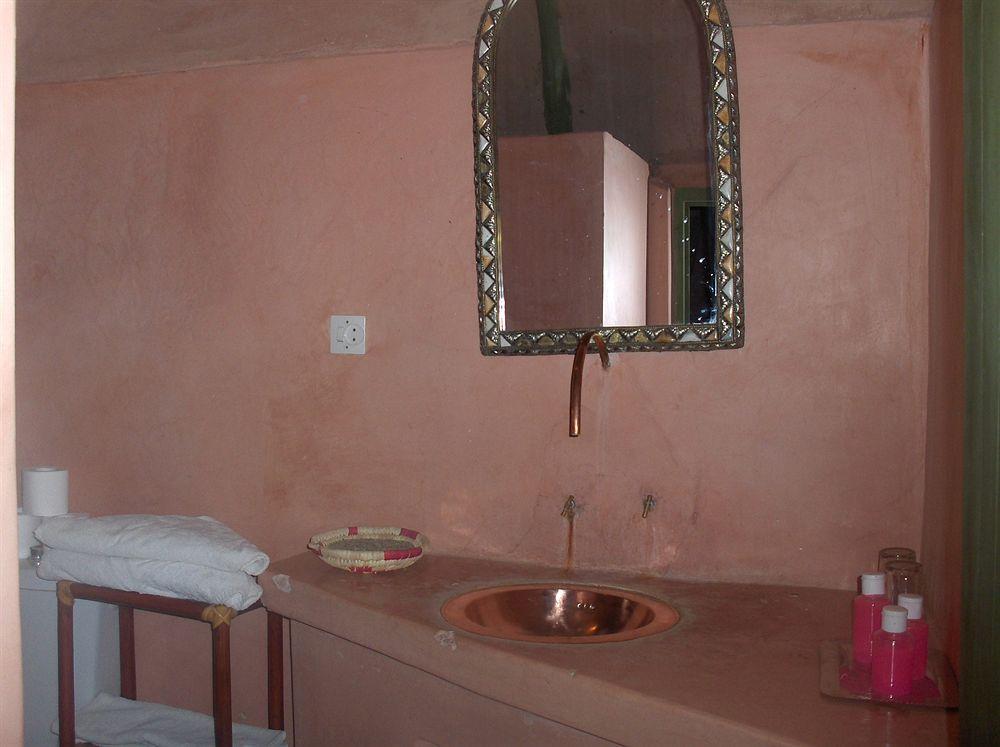 Bed and Breakfast Kasbah Du Peintre Айт-Бен-Хадду Экстерьер фото